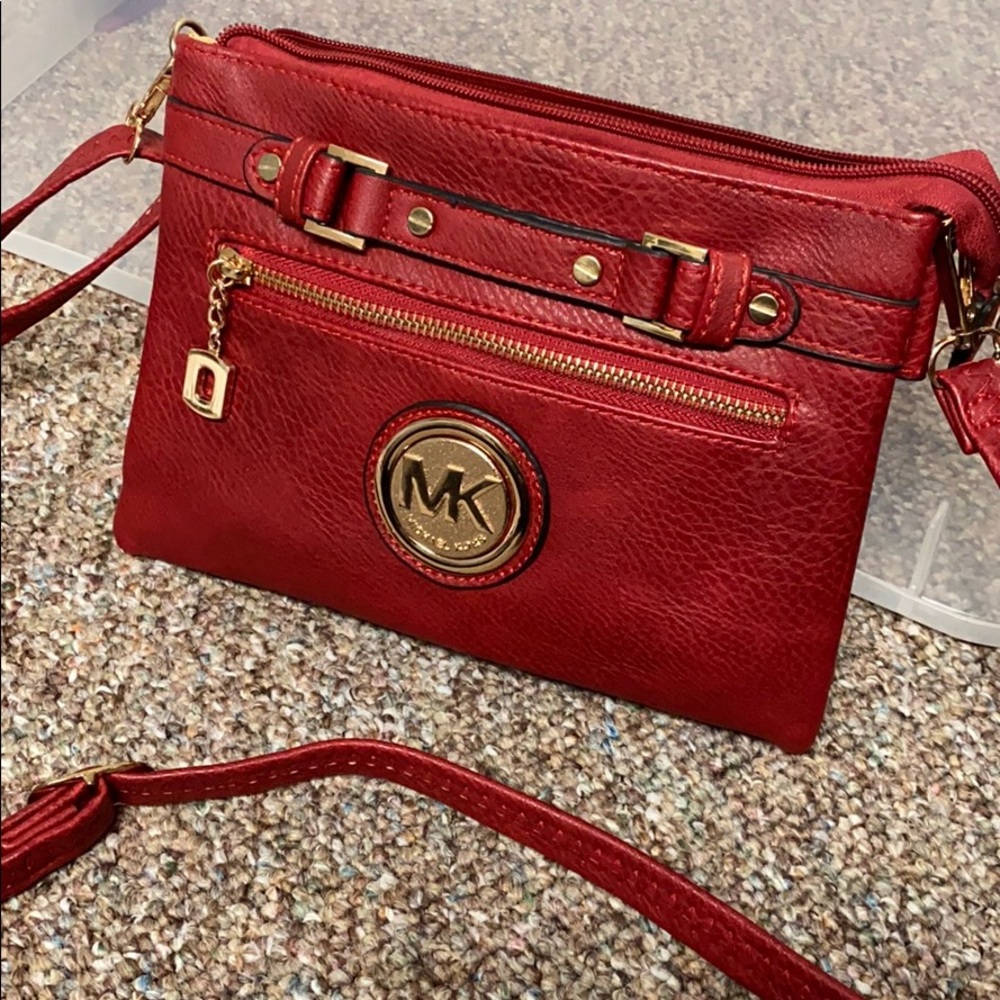 Shoulder bag